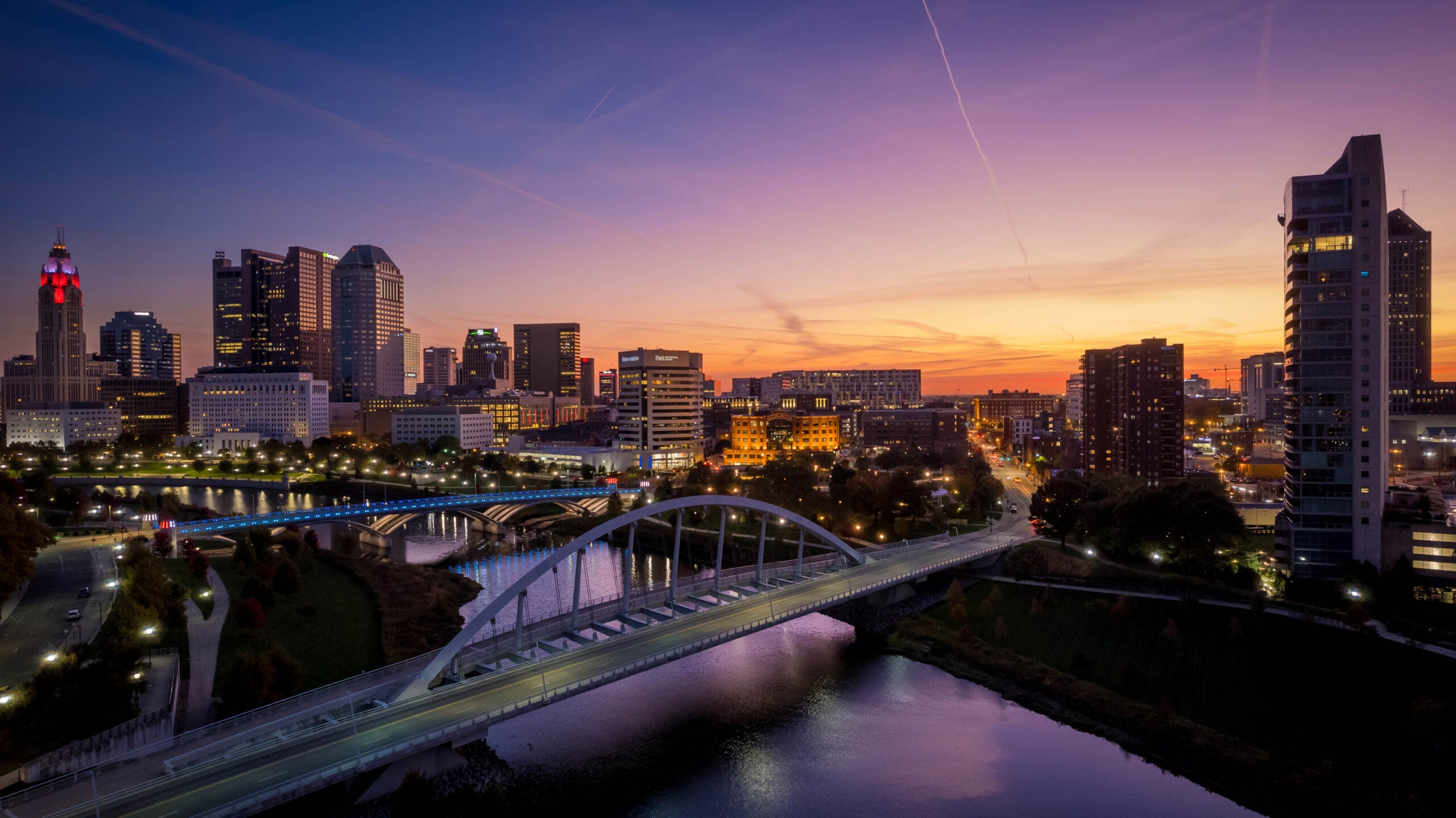 Skyline view of Columbus, Ohio, at dusk.